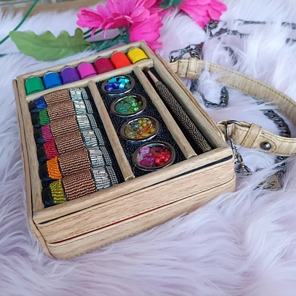 Mary Frances Art & Soul Painter's Artist Supplies Collection Box Bag - Picture 12 of 16